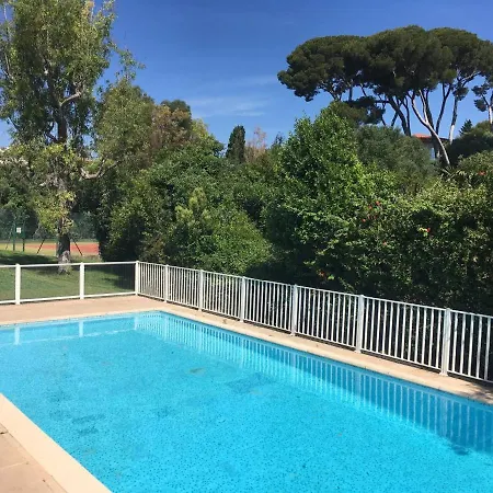 Perfect Family House In Cap D'antibes With Tennis Court Вилла *